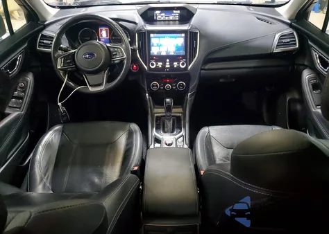 2021 Subaru Forester Touring z USA, uszkodzony, nr VIN JF2SKAXC6MH451483